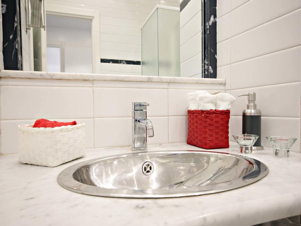 Velvet Trastevere Apartment Rome Room photo